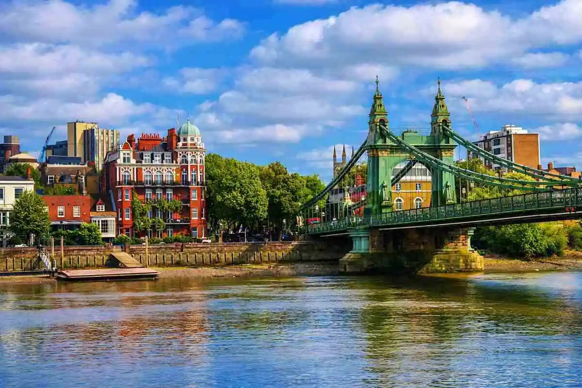 escort service hammersmith